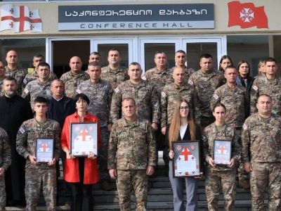წარჩინებული იუნკერების და მათი მშობლების დაჯილდოების ცერემონიალი 